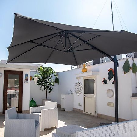 Dimora Asmara 11 15 Apartment Brindisi Bagian luar foto