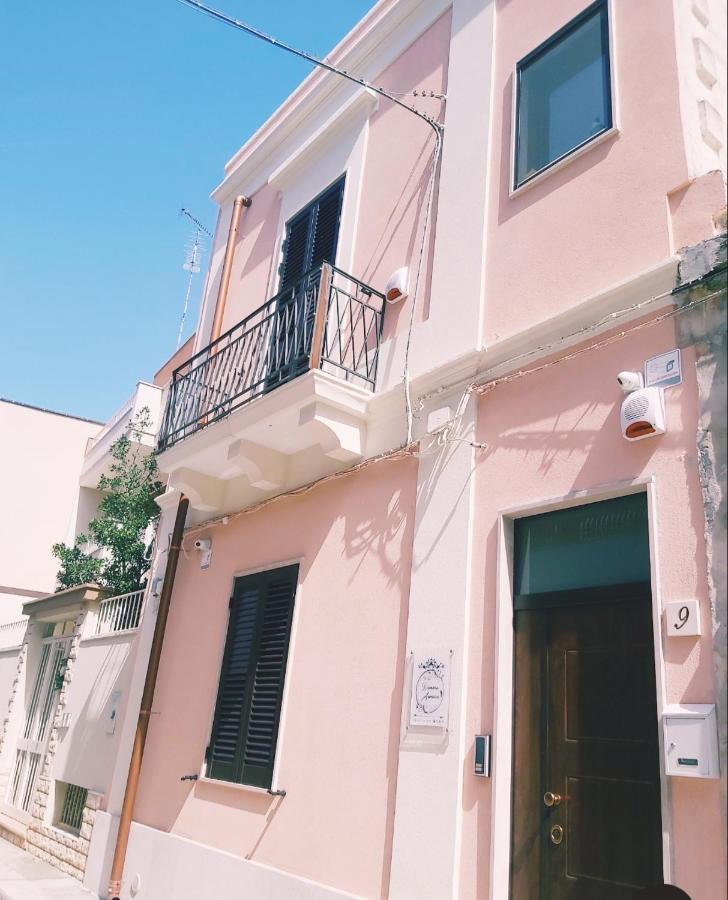 Dimora Asmara 11 15 Apartment Brindisi Bagian luar foto