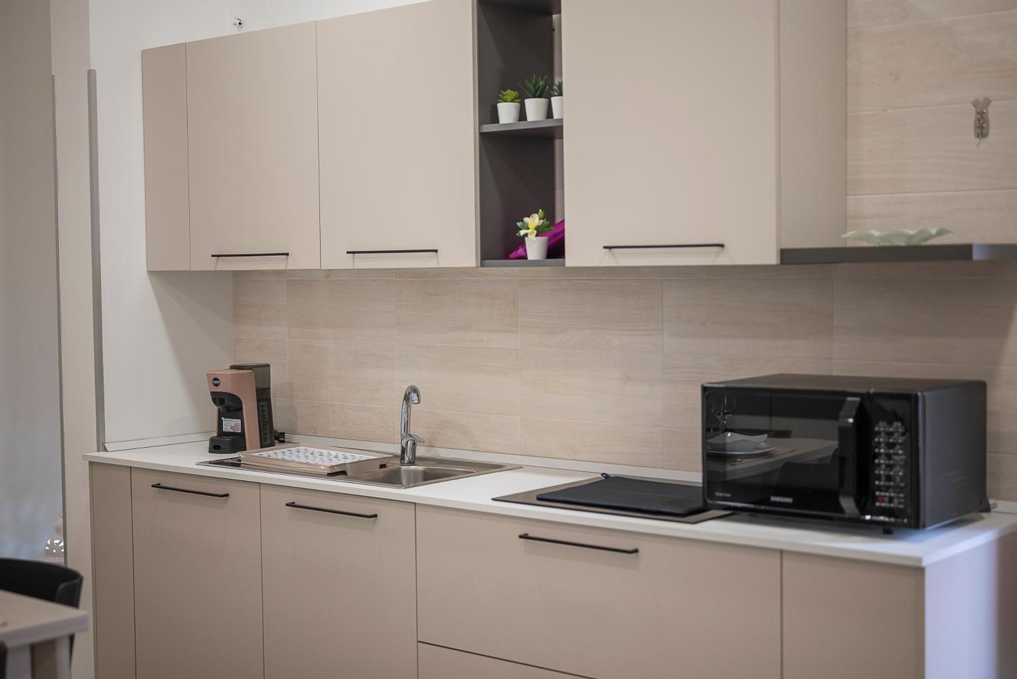 Dimora Asmara 11 15 Apartment Brindisi Bagian luar foto