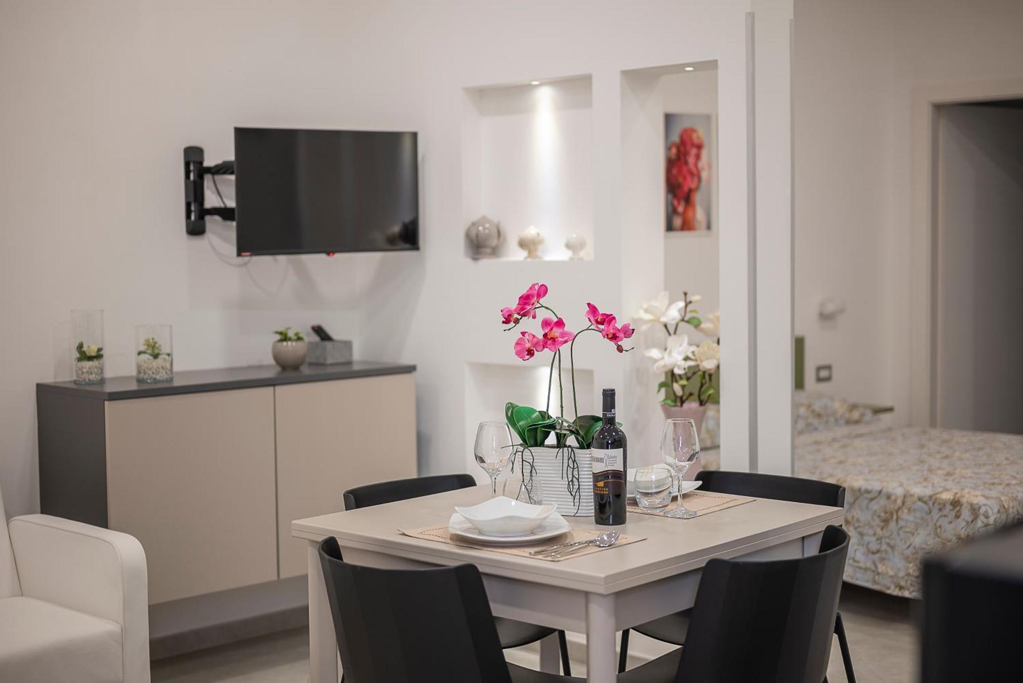 Dimora Asmara 11 15 Apartment Brindisi Bagian luar foto