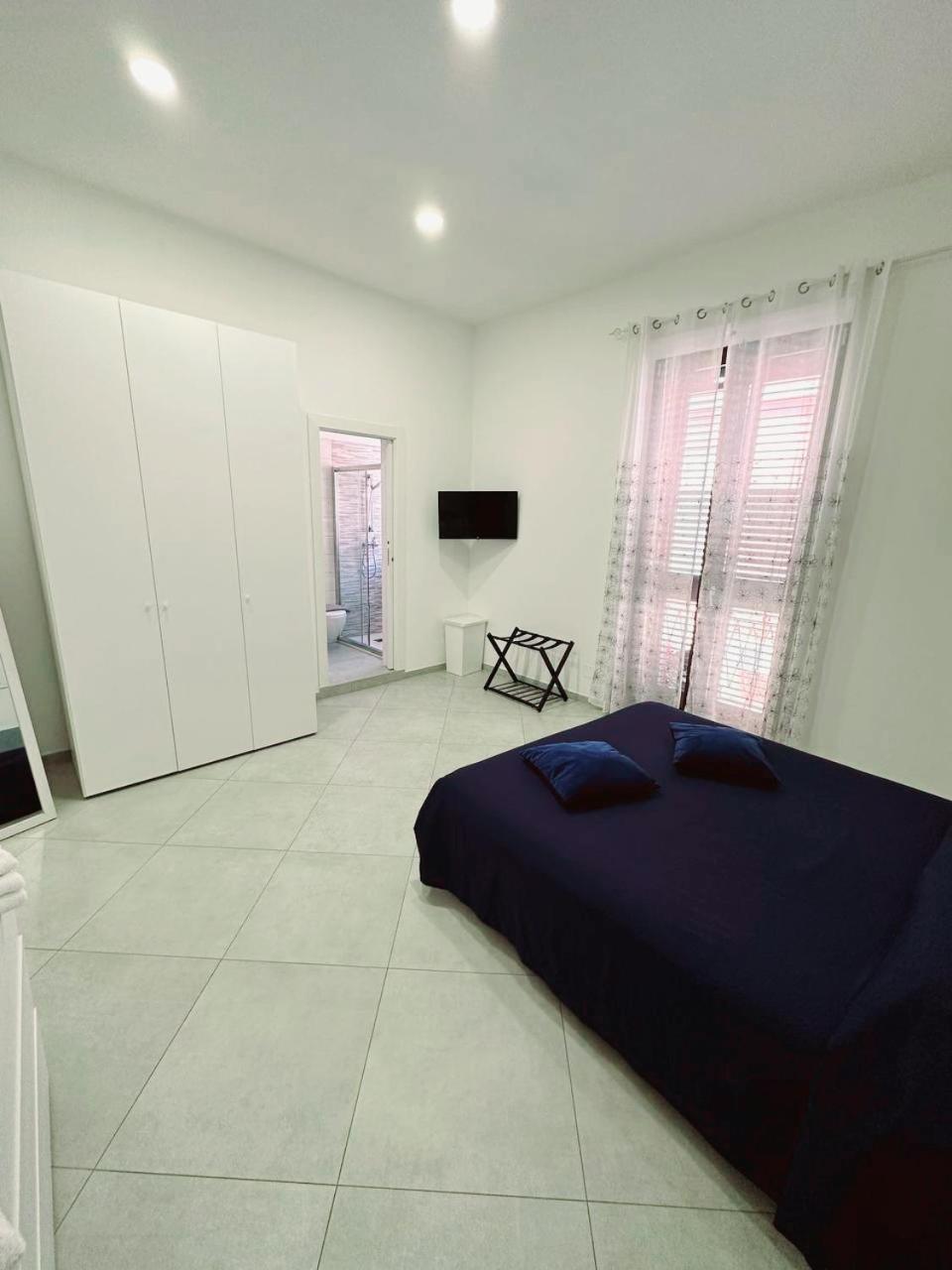 Dimora Asmara 11 15 Apartment Brindisi Bagian luar foto