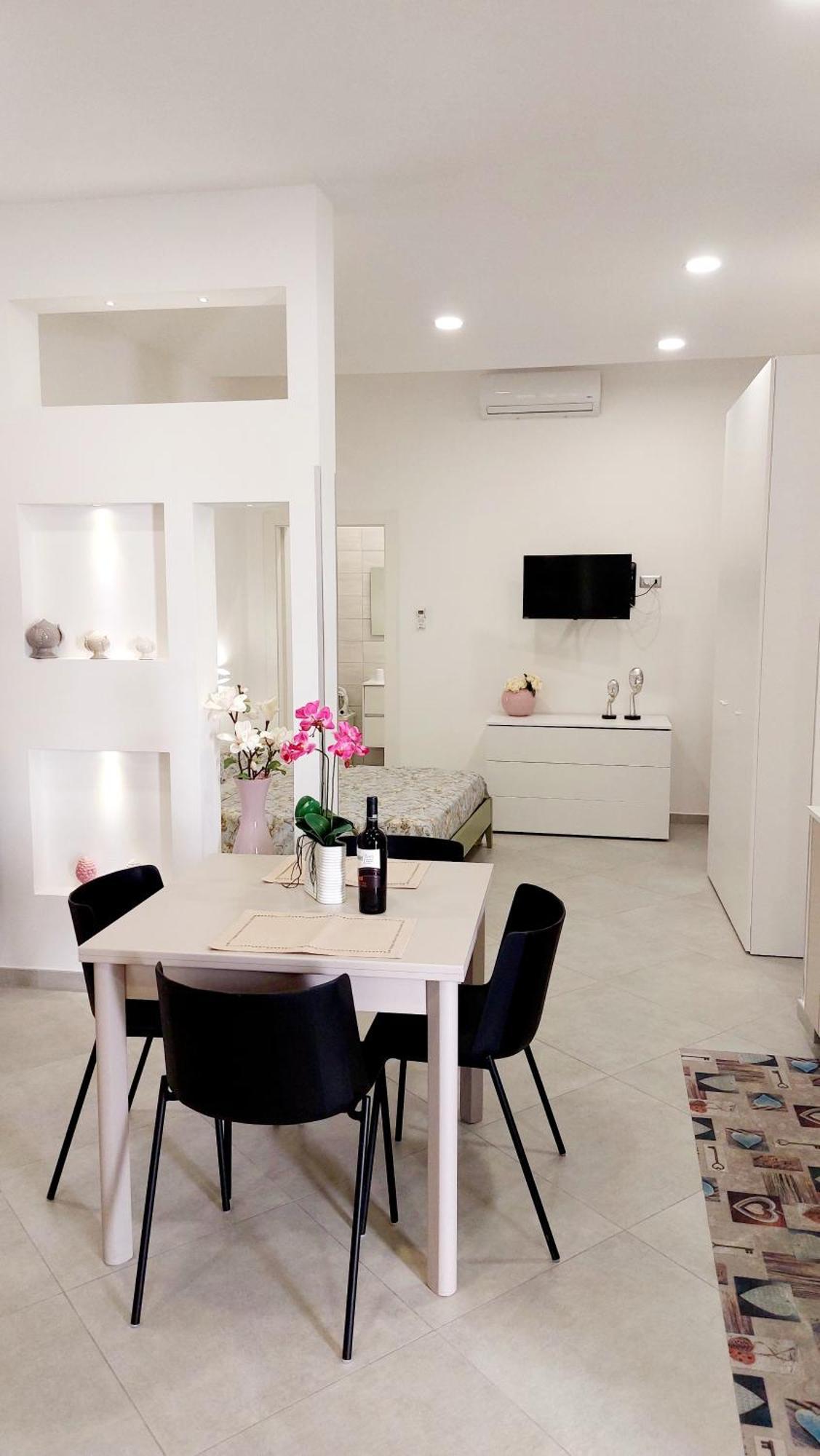 Dimora Asmara 11 15 Apartment Brindisi Bagian luar foto
